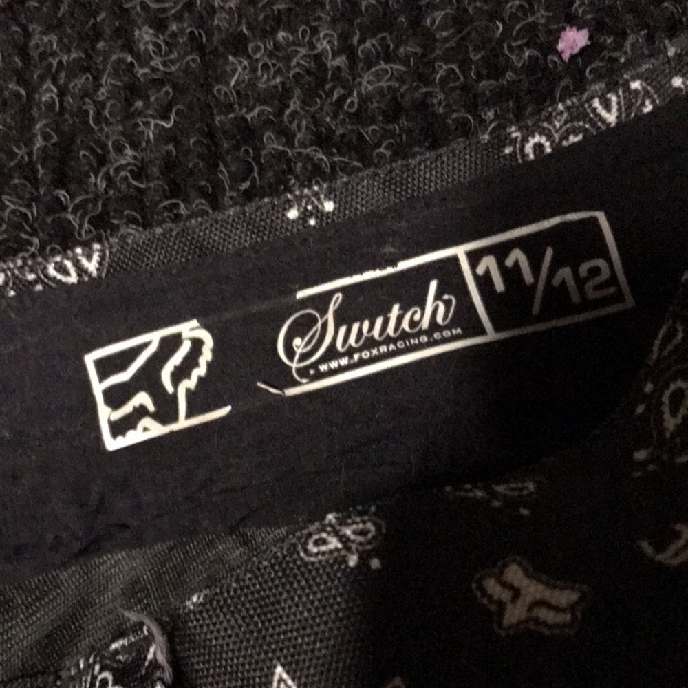 Ladies Fox Racing Shorts - Picture 5 of 9